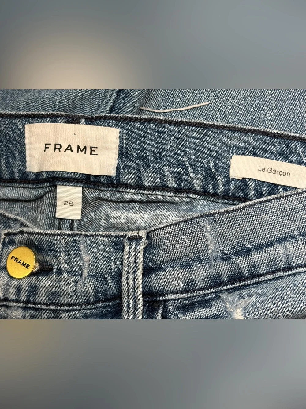 FRAME Le Garçon Relaxed Slim-Boyfriend Jeans in Beldon Rips Size 28 Street Style
